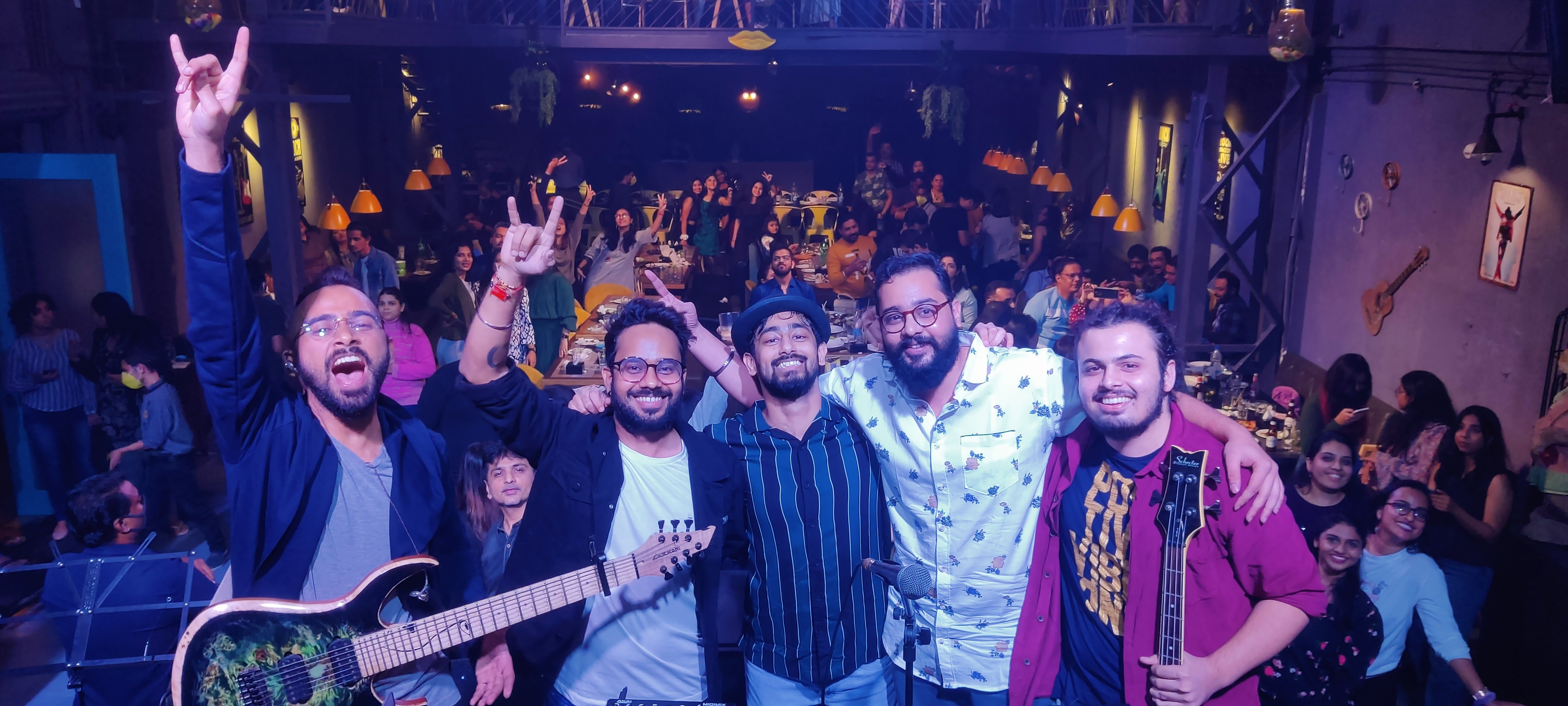 Harshit singh Live